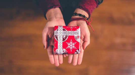 10 Last-Minute Holiday Marketing Strategies for Your Jewelry Brand